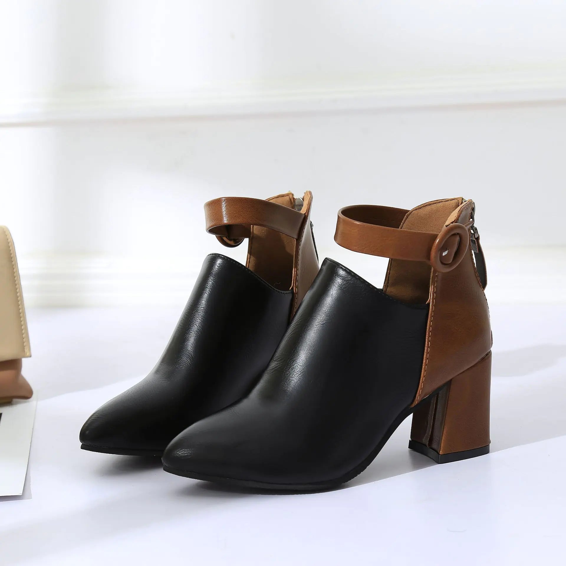 Plus Size Women's Fall Ankle Boots with Mid Heel