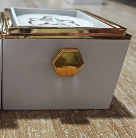Rednote Bear Flip Gift Box