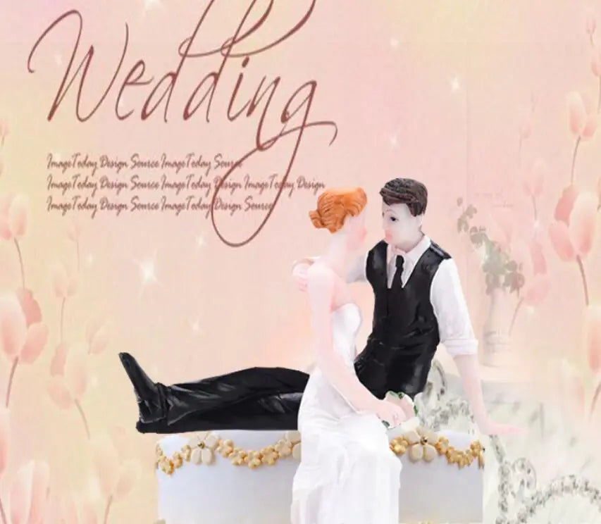Wedding Cake Topper Resin Decoration for Couple