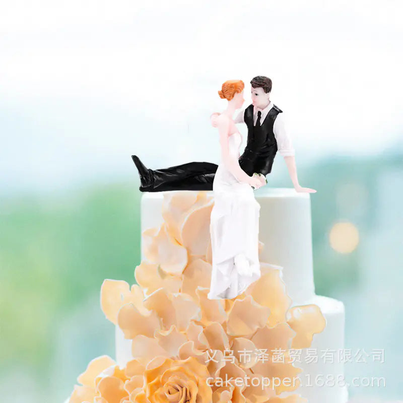 Wedding Cake Topper Resin Decoration for Couple